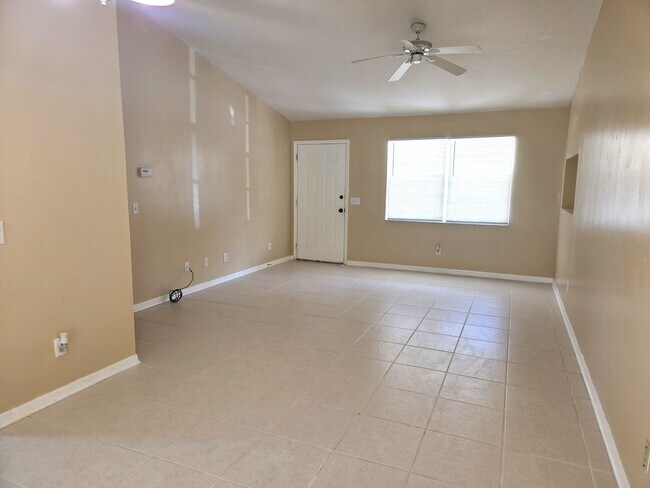 8646 24th St in Vero Beach, FL - Building Photo - Building Photo