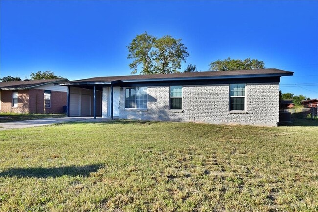 1013 W Sprague St in Edinburg, TX - Foto de edificio - Building Photo