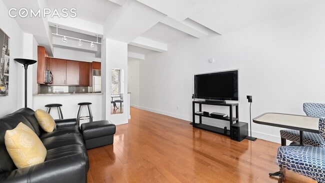 80 John St, Unit 11E in New York, NY - Building Photo - Building Photo
