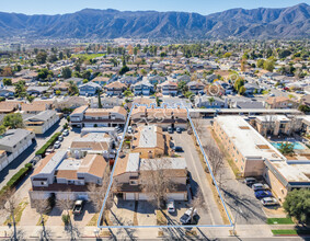 16459 Joy St in Lake Elsinore, CA - Foto de edificio - Primary Photo