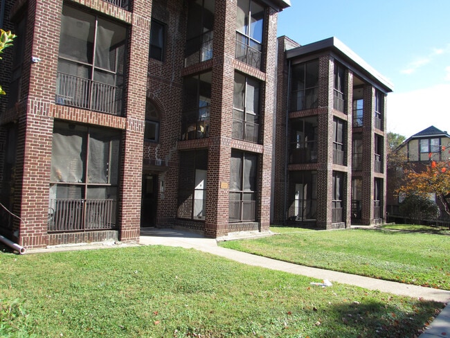 property at 2111 Park Ave