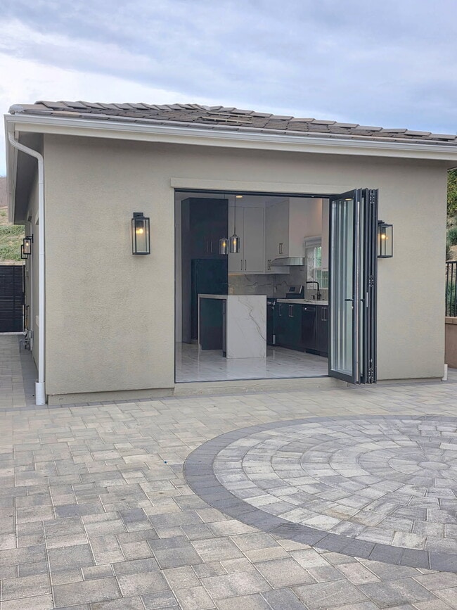 property at 3511 Pear Ct