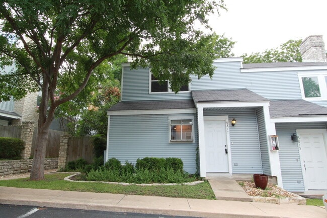 property at 6817 Old Quarry Ln