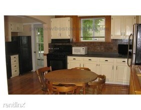 64 Undine Rd-Unit -# A in Boston, MA - Building Photo - Building Photo