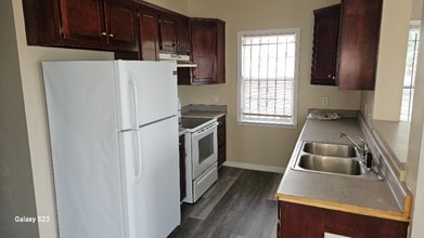 894 Prince St in Macon, GA - Foto de edificio - Building Photo