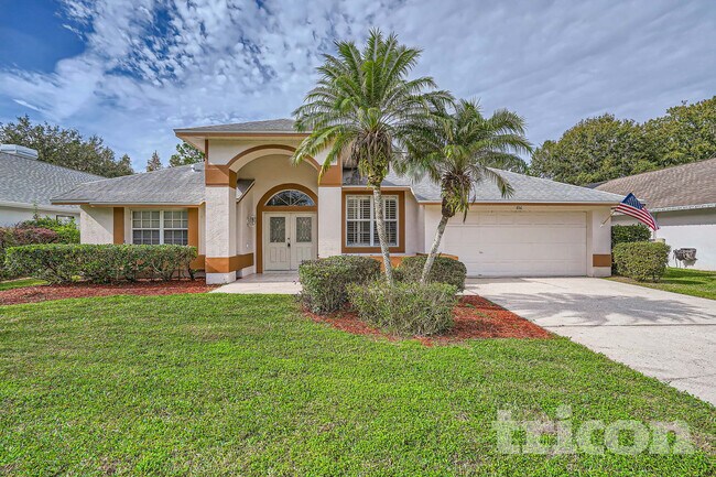 856 Crestridge Cir in Tarpon Springs, FL - Building Photo - Building Photo