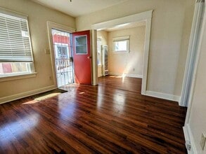 517 24th St in San Diego, CA - Foto de edificio - Building Photo