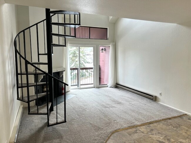 property at 1530 Empire Ave