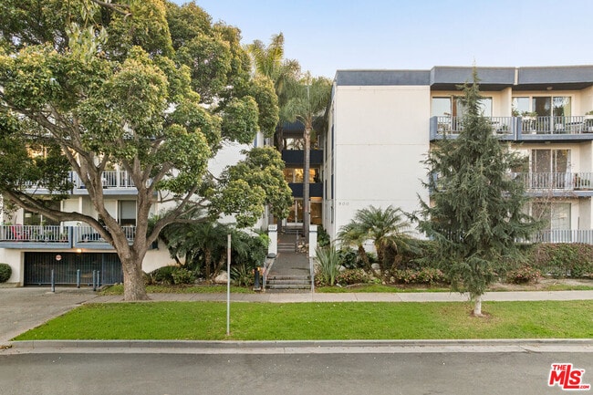 property at 900 Euclid St