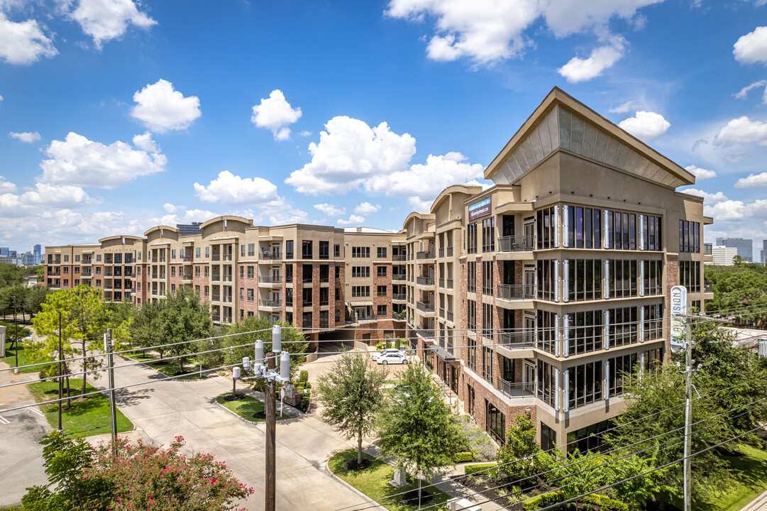 Allusion at West University in Houston, TX - Foto de edificio