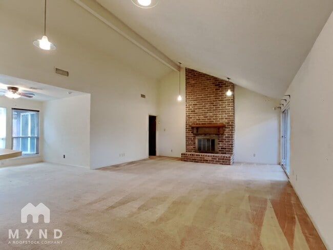 7310 Treewater Dr in Houston, TX - Building Photo - Building Photo