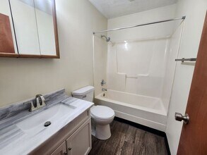 2040 N 4th St in Terre Haute, IN - Building Photo - Building Photo