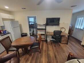 3719 Longfellow Rd in Tallahassee, FL - Building Photo - Building Photo