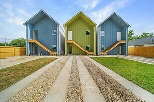 405 Calloway St in Houston, TX - Building Photo