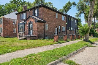 19211 Birwood St in Detroit, MI - Building Photo - Building Photo
