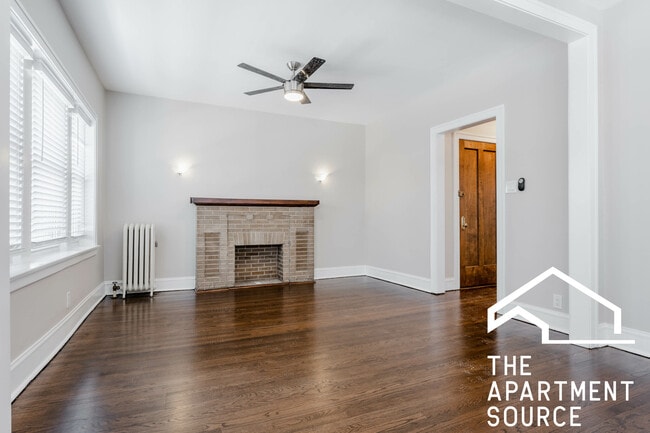 5306 N Ashland Ave, Unit 3 in Chicago, IL - Foto de edificio - Building Photo