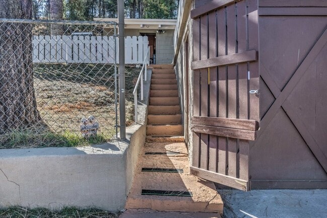 110 Pippin St in Ruidoso, NM - Building Photo - Building Photo