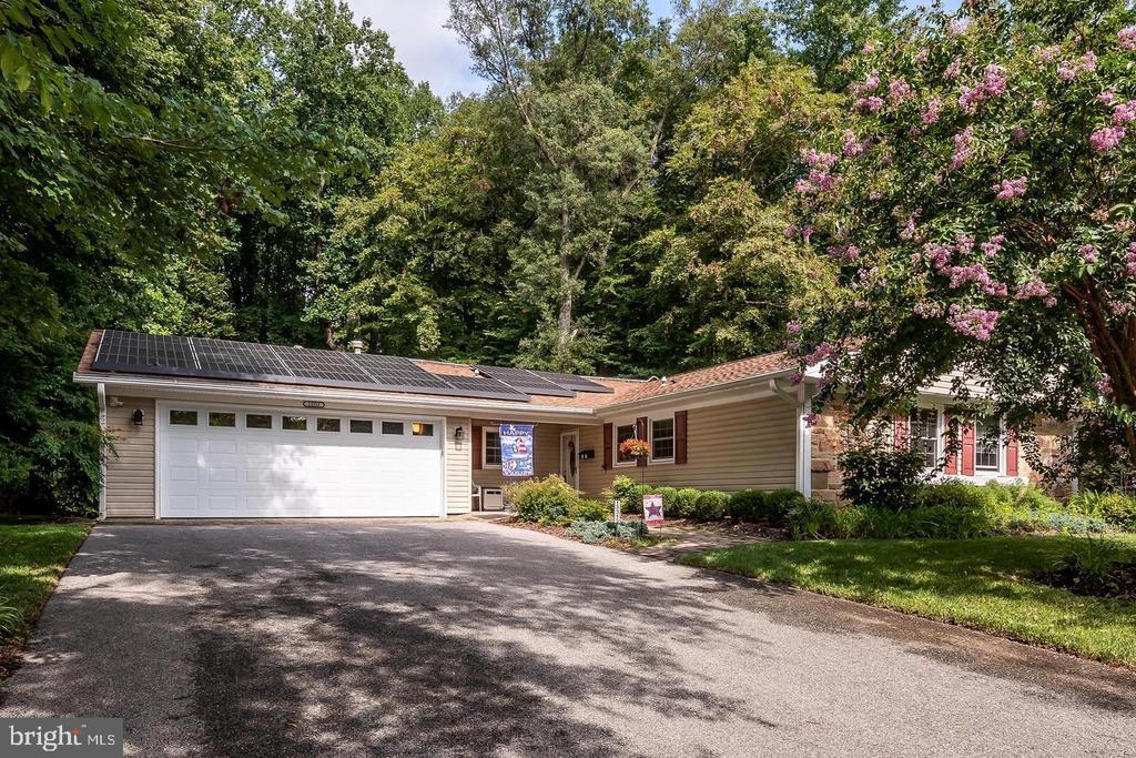 13315 Overbrook Ln in Bowie, MD - Building Photo
