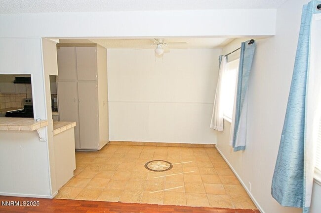 690 Jamaica Ave in Reno, NV - Building Photo - Building Photo