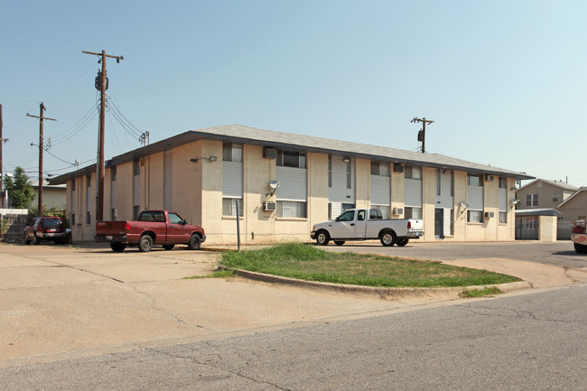 Sunset Apartments in Oklahoma City, OK - Building Photo - Building Photo