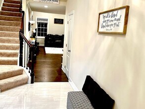 103 Elm St in Imperial, PA - Building Photo - Building Photo