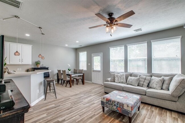 71 Summer Haze Cir in Spring, TX - Building Photo - Building Photo