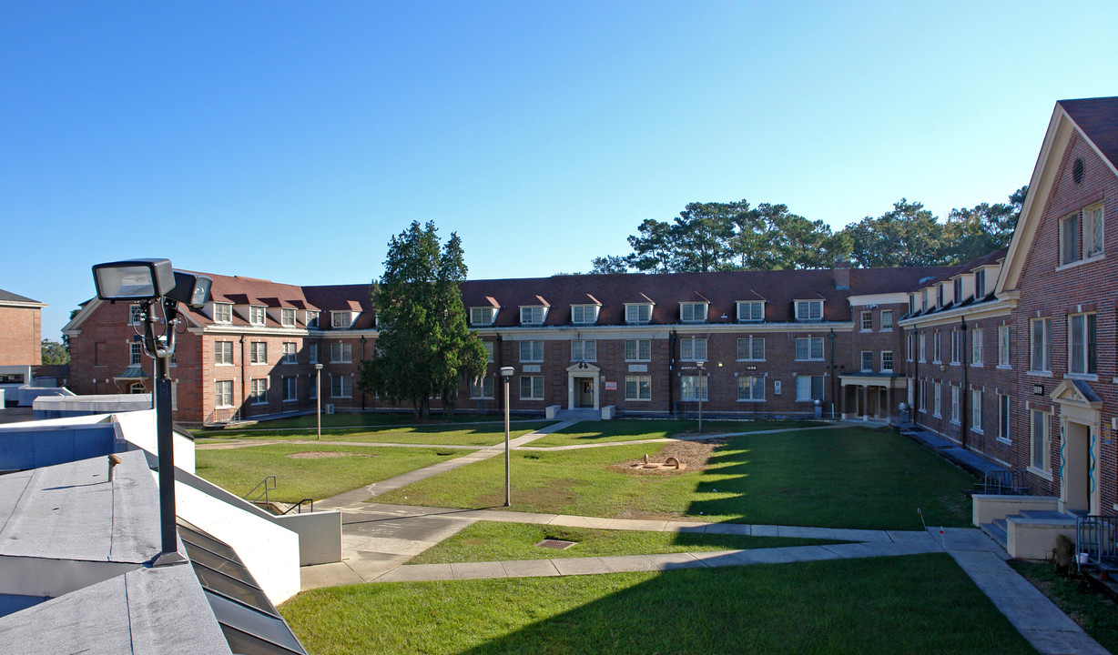 Truth Hall in Tallahassee, FL - Building Photo