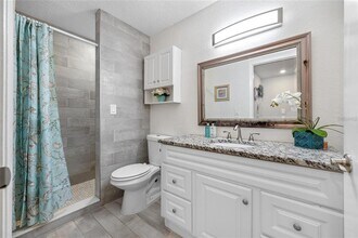 3295 Fox Chase Cir in Palm Harbor, FL - Building Photo - Building Photo