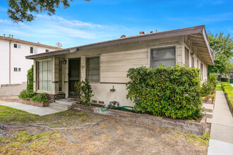 706 Sunset Blvd in Arcadia, CA - Building Photo - Building Photo