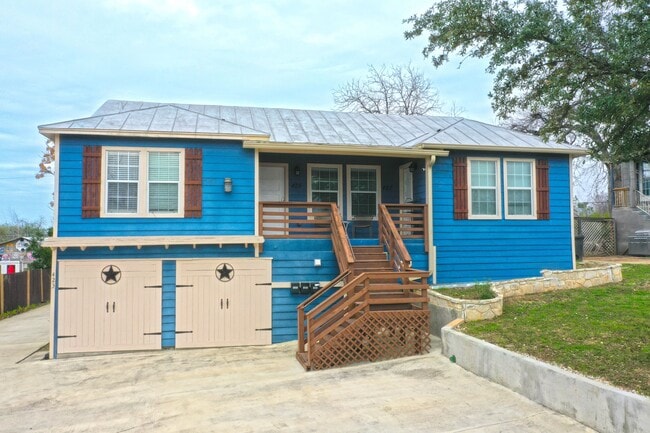 property at 425 Parland Pl