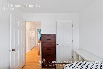 201 Monroe Point Dr in Colonial Beach, VA - Building Photo - Building Photo