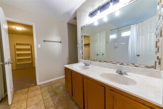 169 Firebush Way in Buda, TX - Building Photo - Building Photo