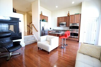 2432 Battery Hill Cir in Woodbridge, VA - Building Photo - Building Photo