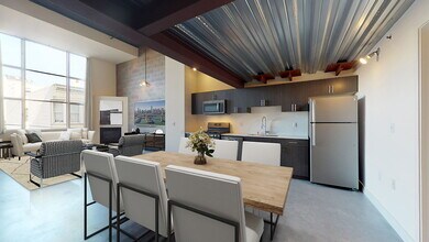 Bennett Lofts in San Francisco, CA - Foto de edificio - Building Photo