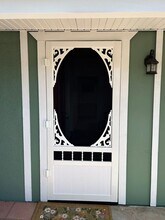 8621 Willow Terrace in Santee, CA - Foto de edificio - Building Photo