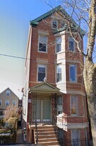 1826 N Wood St in Chicago, IL - Building Photo