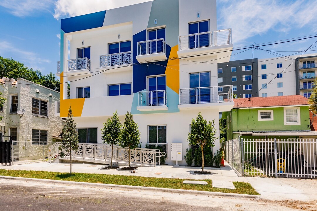 Aerie - Co-Living Apartments in Miami, FL - Building Photo