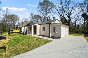 1017 Sparks St SW in Atlanta, GA - Building Photo