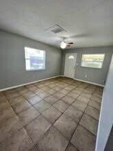 5516 18th St W in Bradenton, FL - Building Photo - Building Photo