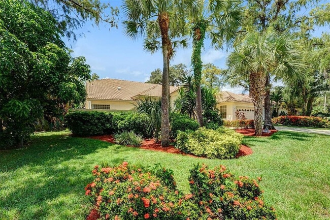 4853 NW 66th Ave in Lauderhill, FL - Building Photo - Building Photo