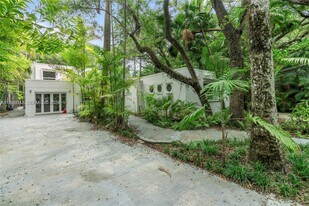 1951 Secoffee St in Miami, FL - Building Photo