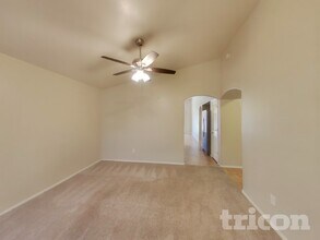 1491 E Stirrup Ln in San Tan Valley, AZ - Building Photo - Building Photo