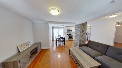 3729 31st Ave S in St. Petersburg, FL - Foto de edificio - Building Photo