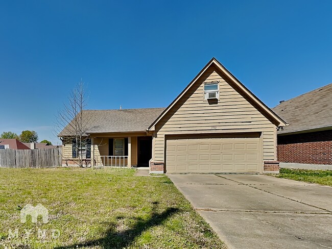 property at 7792 Lowrance Rd