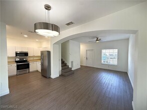 3305 Lisa Ln in Naples, FL - Building Photo - Building Photo