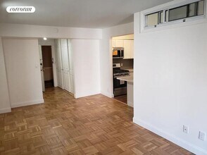 345 E 56th St in New York, NY - Building Photo - Building Photo