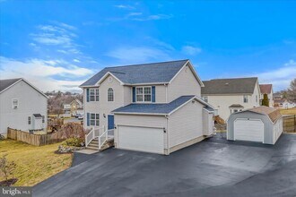 448 Thayers Gull Dr in Martinsburg, WV - Building Photo - Building Photo