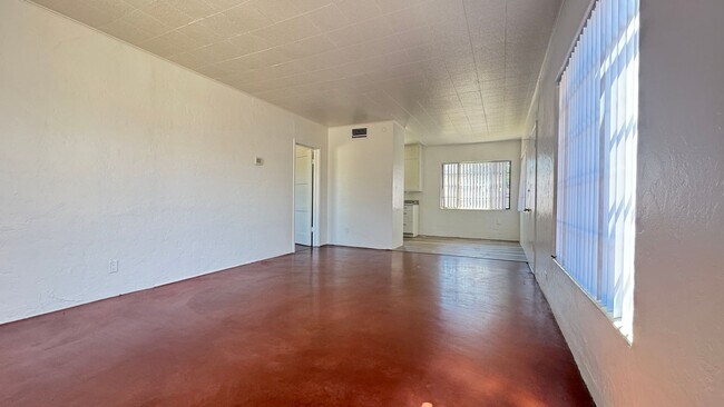 1308 E Blacklidge Dr in Tucson, AZ - Building Photo - Building Photo