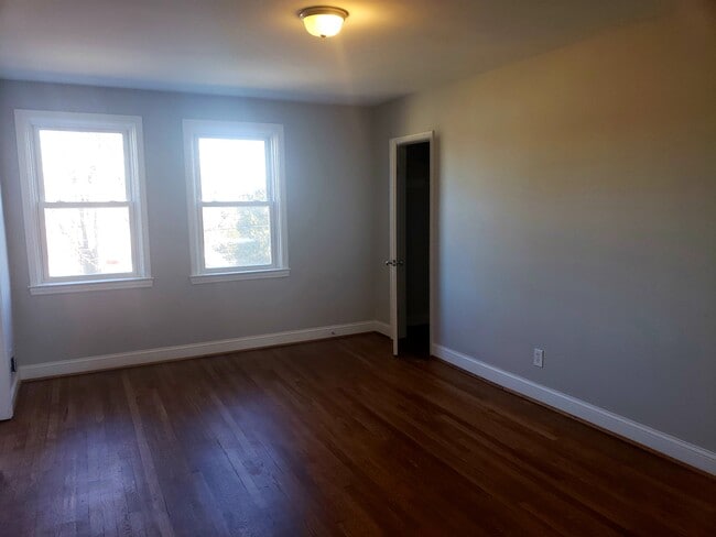 5644 Midwood Ave in Baltimore, MD - Building Photo - Building Photo