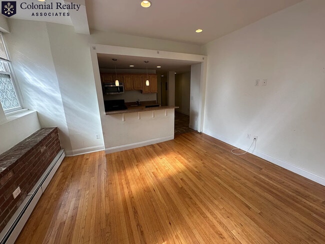 1322 Commonwealth Ave in Boston, MA - Building Photo - Building Photo